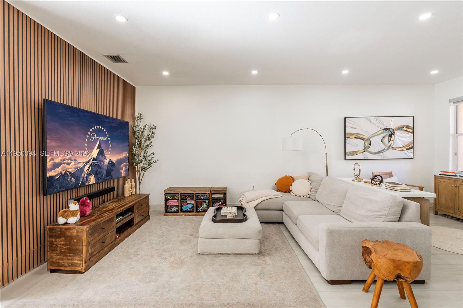 KENDALL BREEZE - Residential