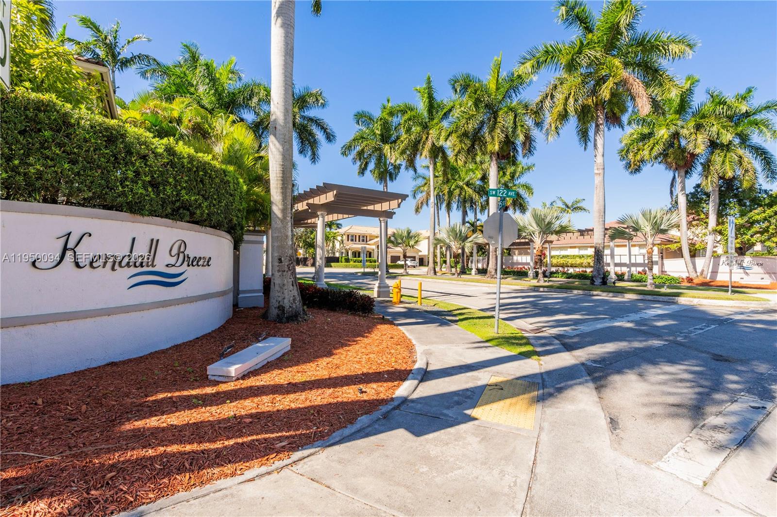 KENDALL BREEZE - Residential