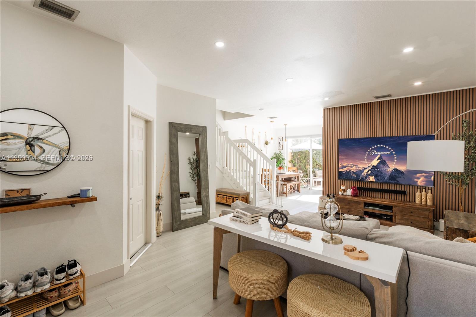 KENDALL BREEZE - Residential