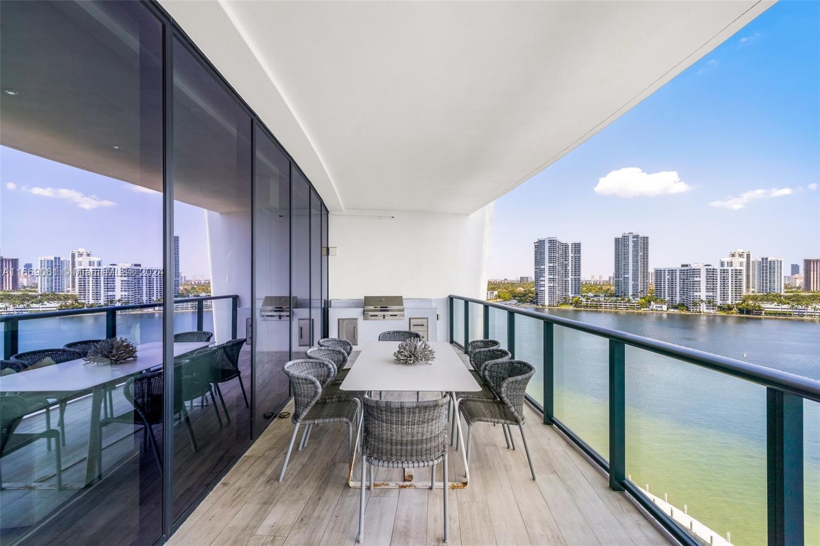 PRIVE CONDO - Residential