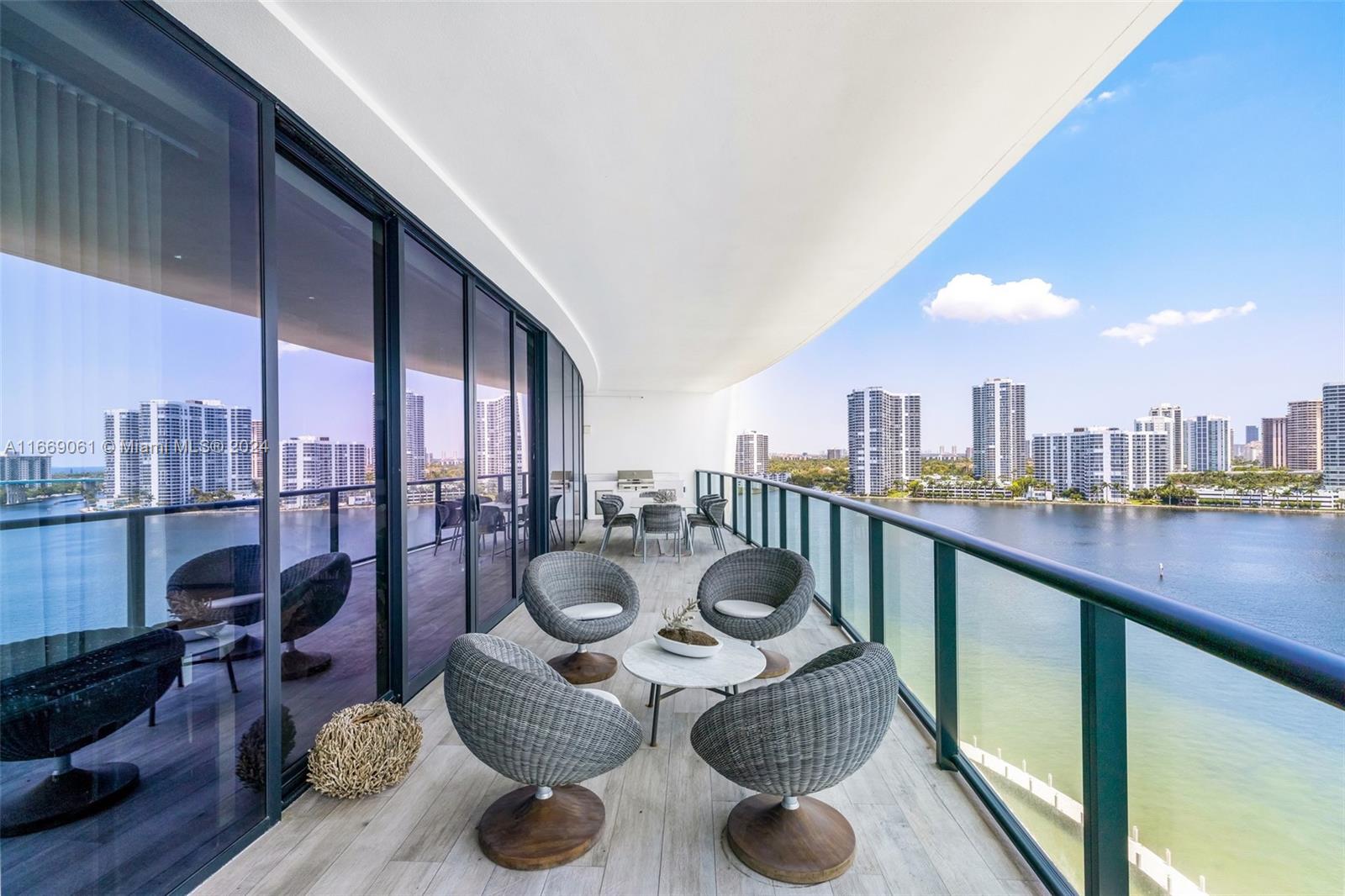 PRIVE CONDO - Residential