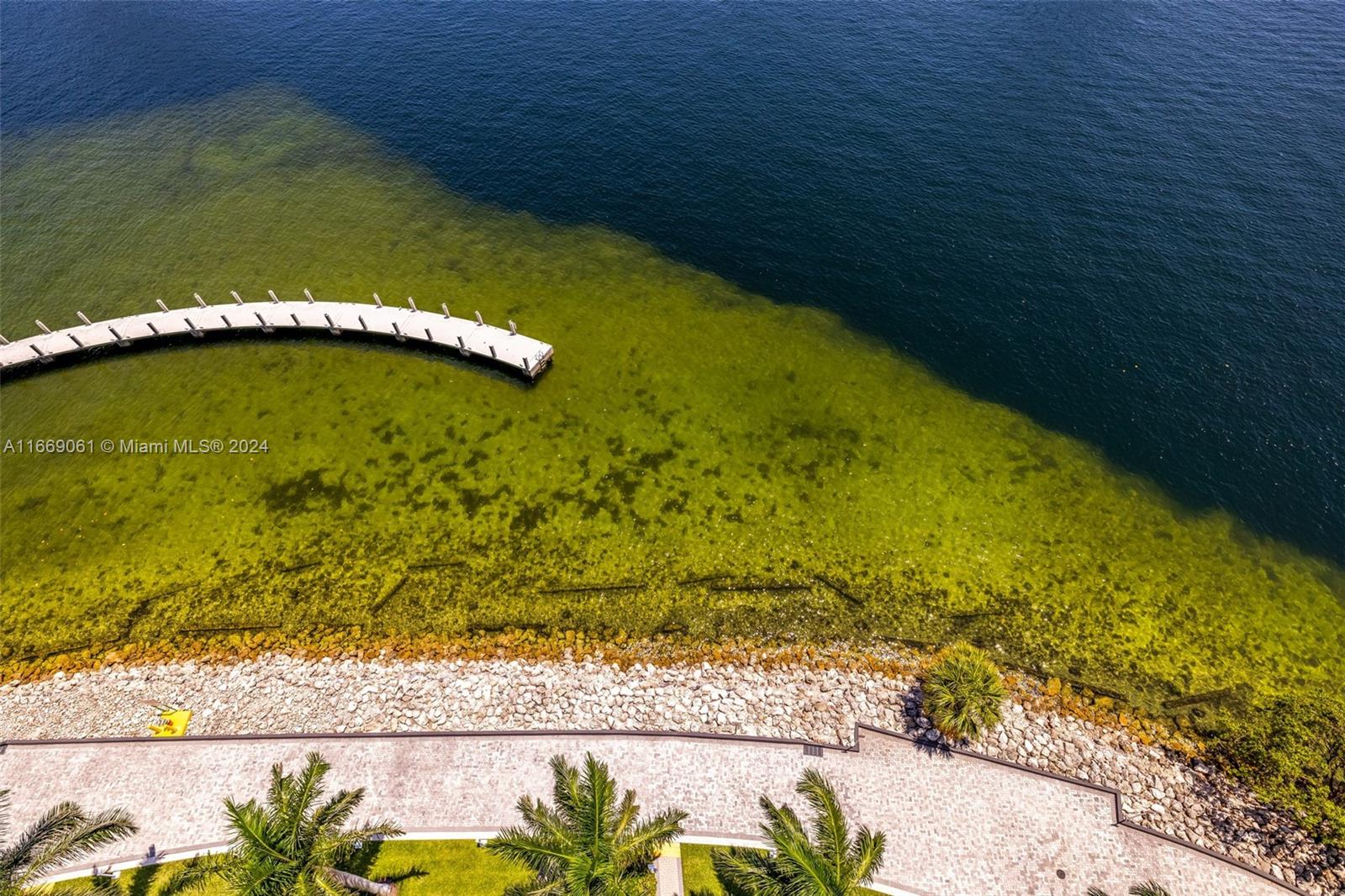 PRIVE CONDO - Residential