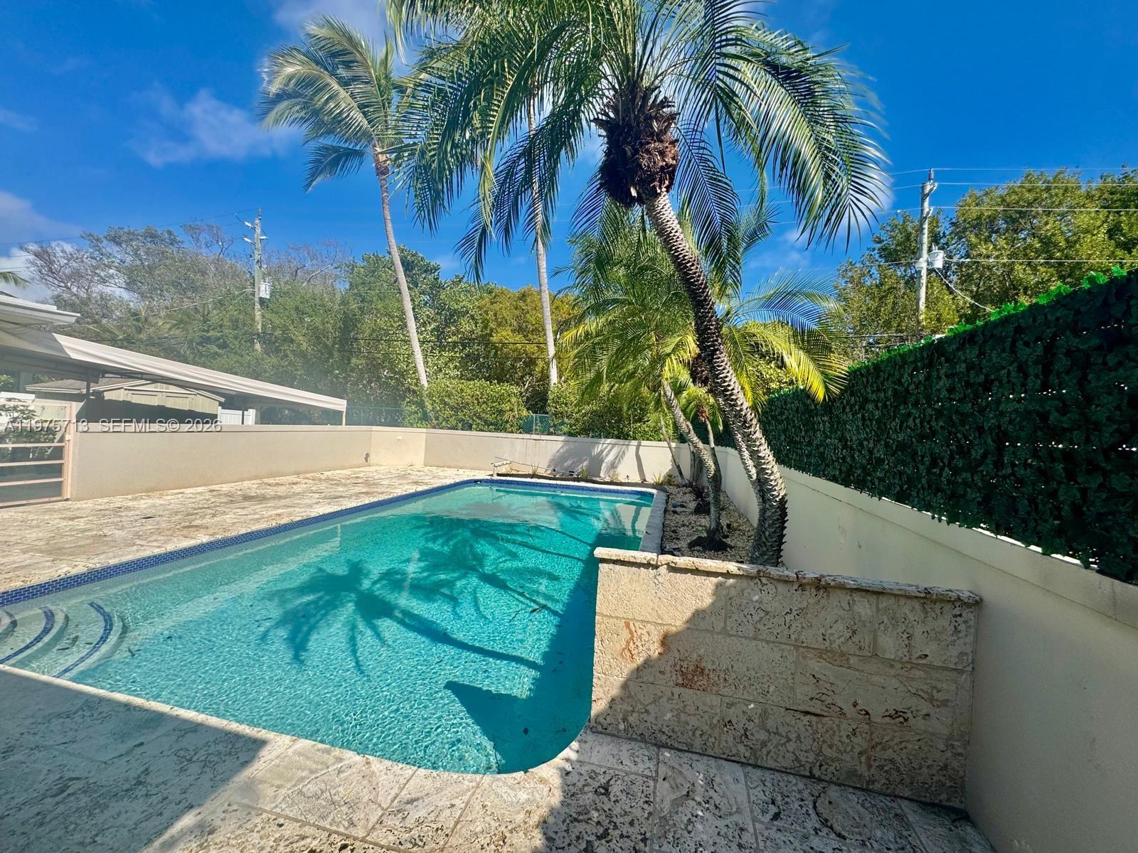 HOLLYWOOD LAKES SECTION - Residential Lease