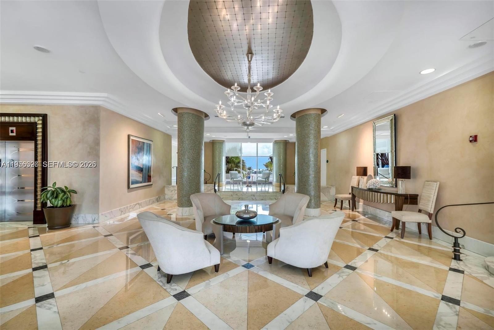 THE COLLINS CONDO - Residential Lease