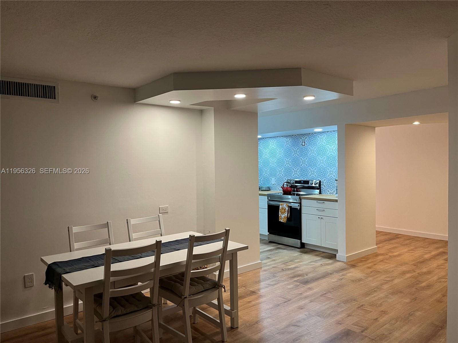THE COLLINS CONDO - Residential Lease