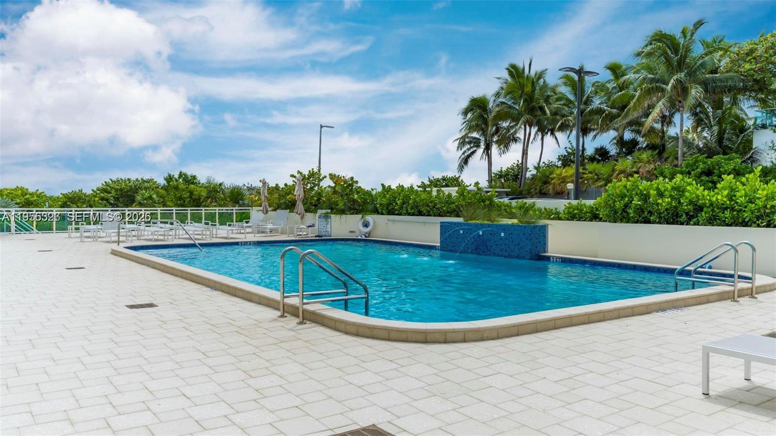 THE COLLINS CONDO - Residential Lease