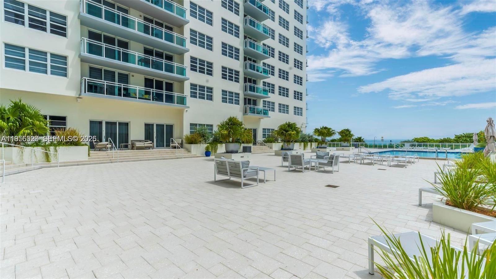 THE COLLINS CONDO - Residential Lease