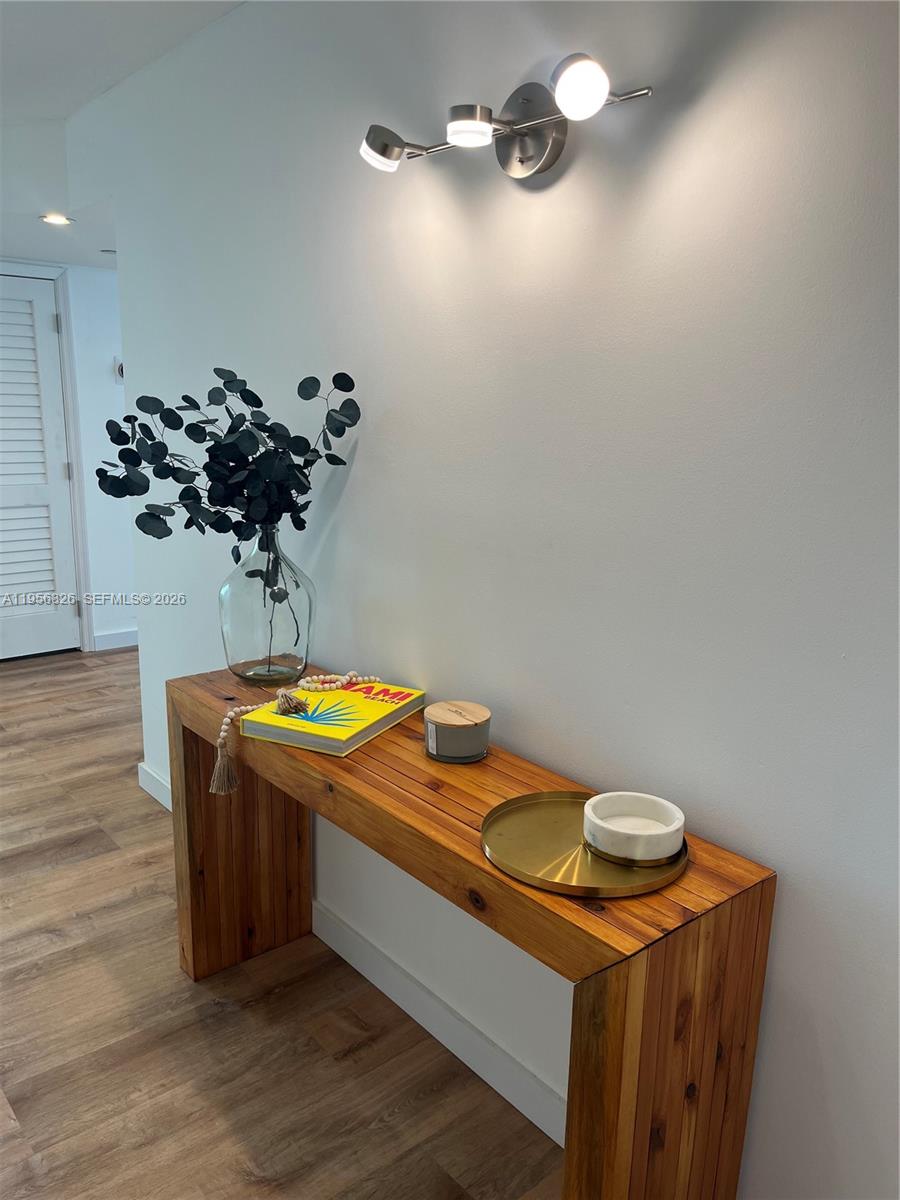 THE COLLINS CONDO - Residential Lease