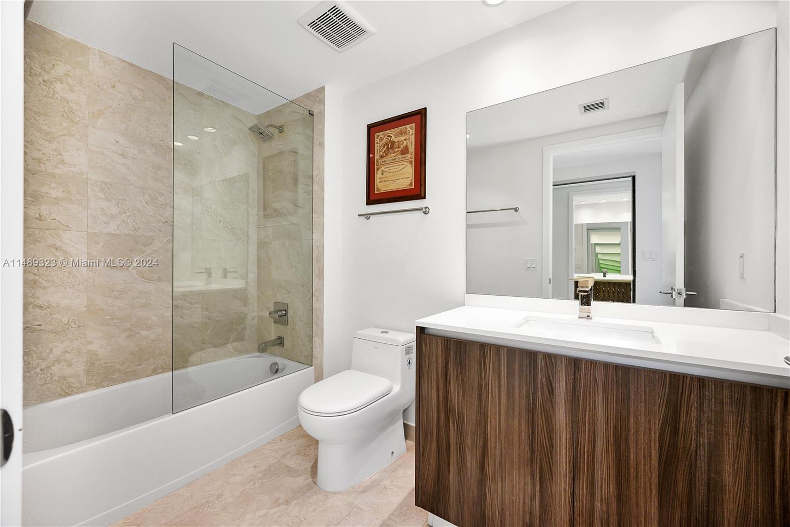 ARIA ON THE BAY CONDO - Residential