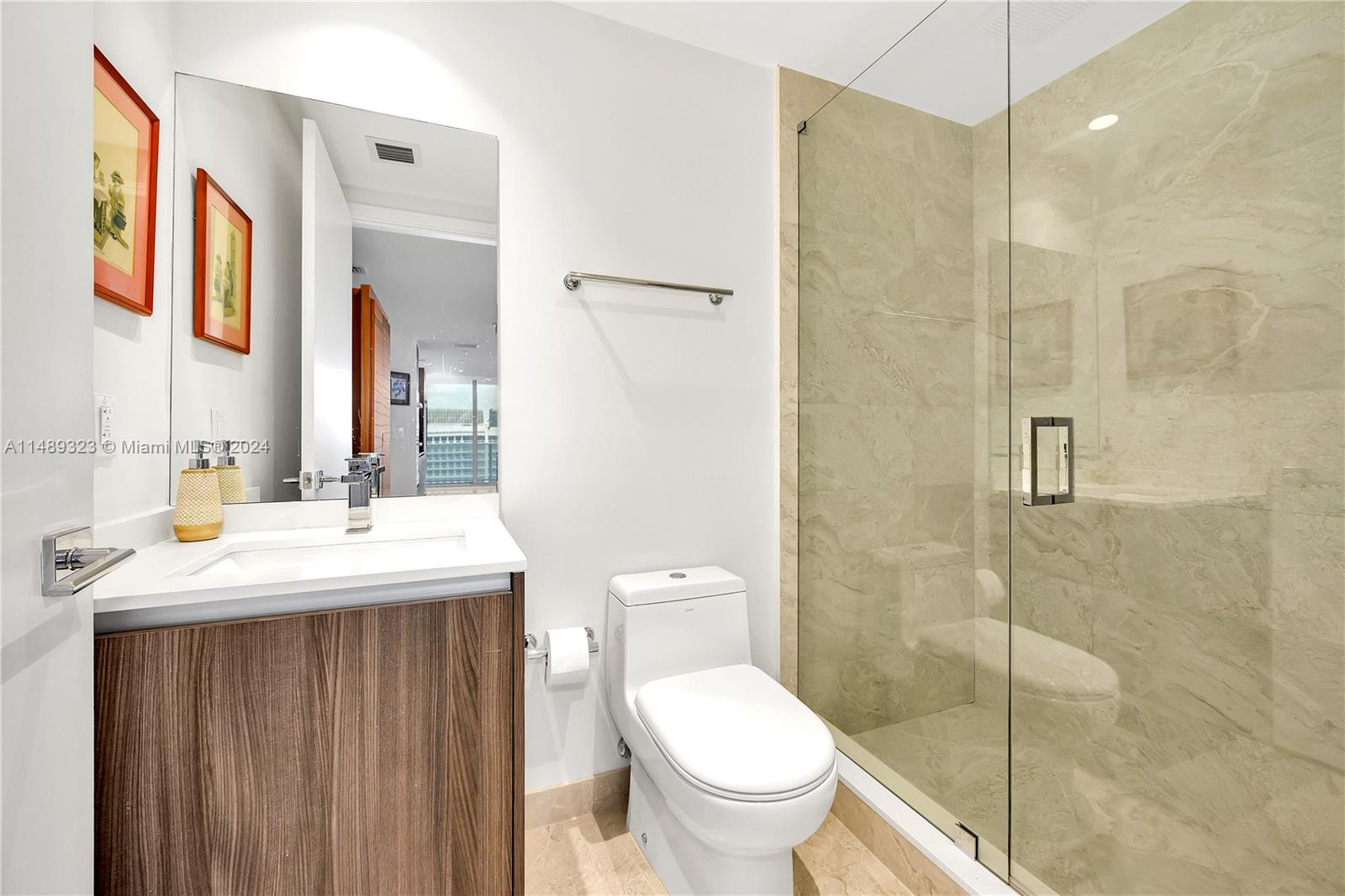 ARIA ON THE BAY CONDO - Residential