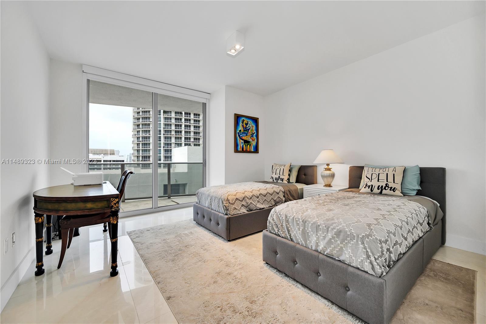 ARIA ON THE BAY CONDO - Residential