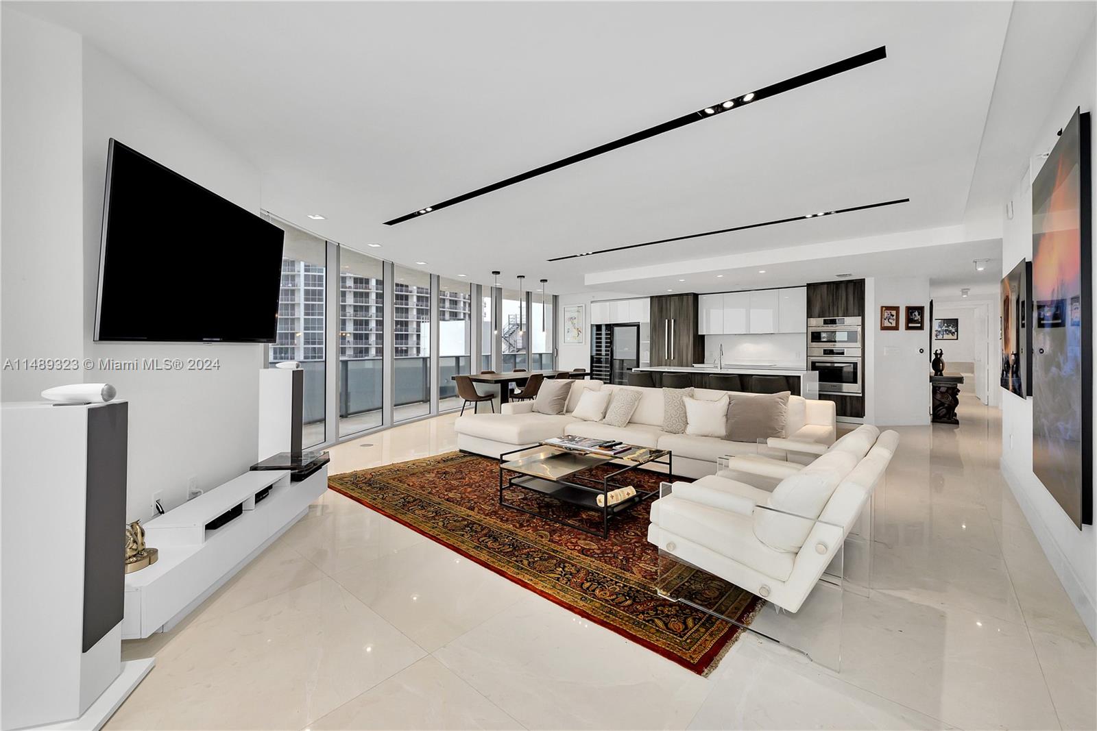 ARIA ON THE BAY CONDO - Residential