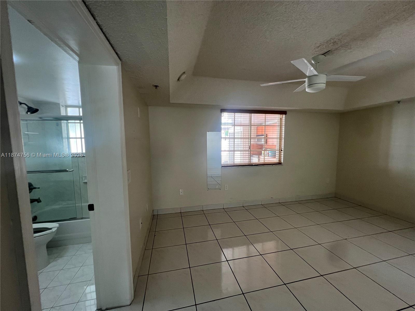 WEST PALM VILLAS V CONDO - Residential Lease