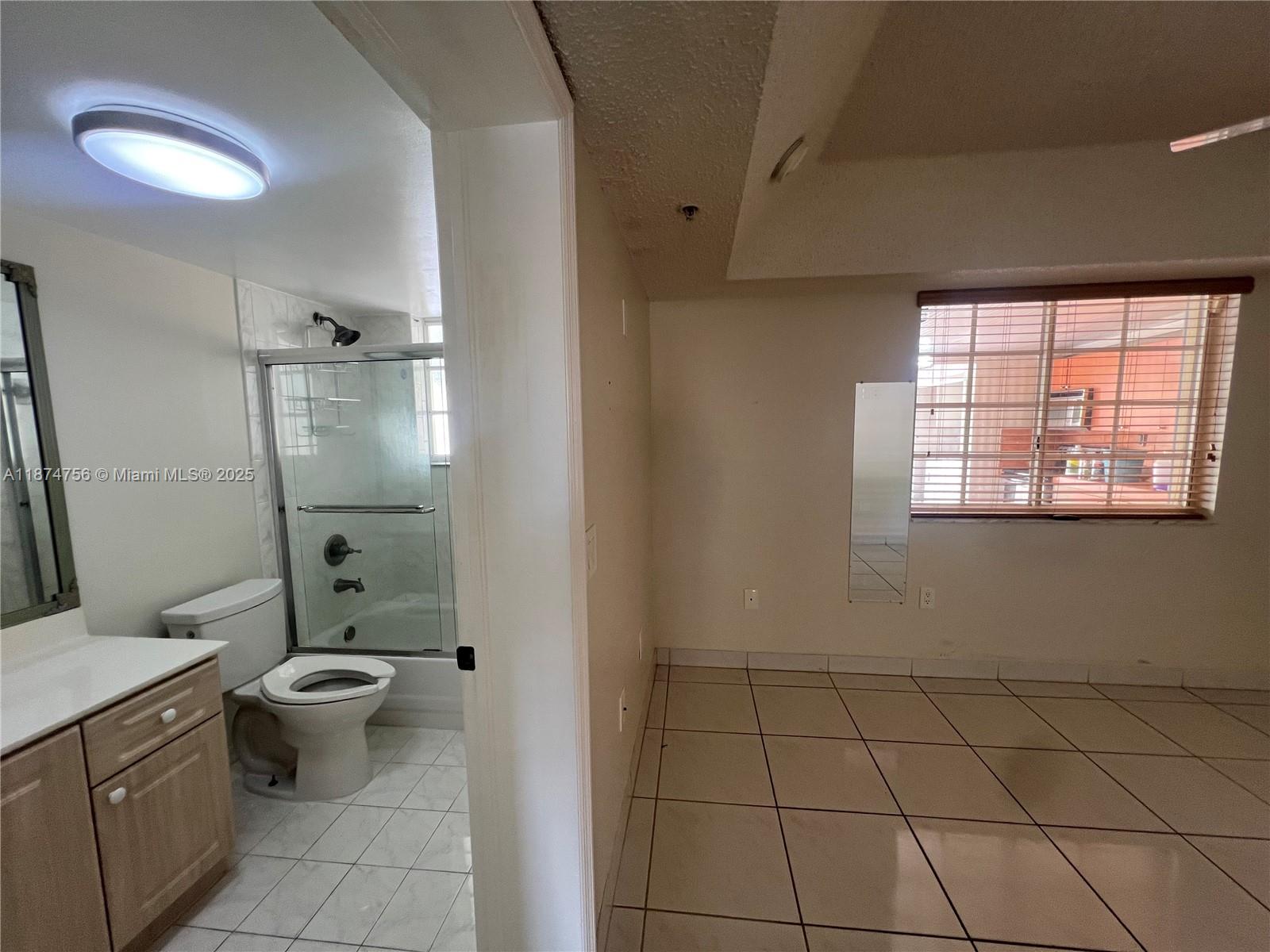 WEST PALM VILLAS V CONDO - Residential Lease