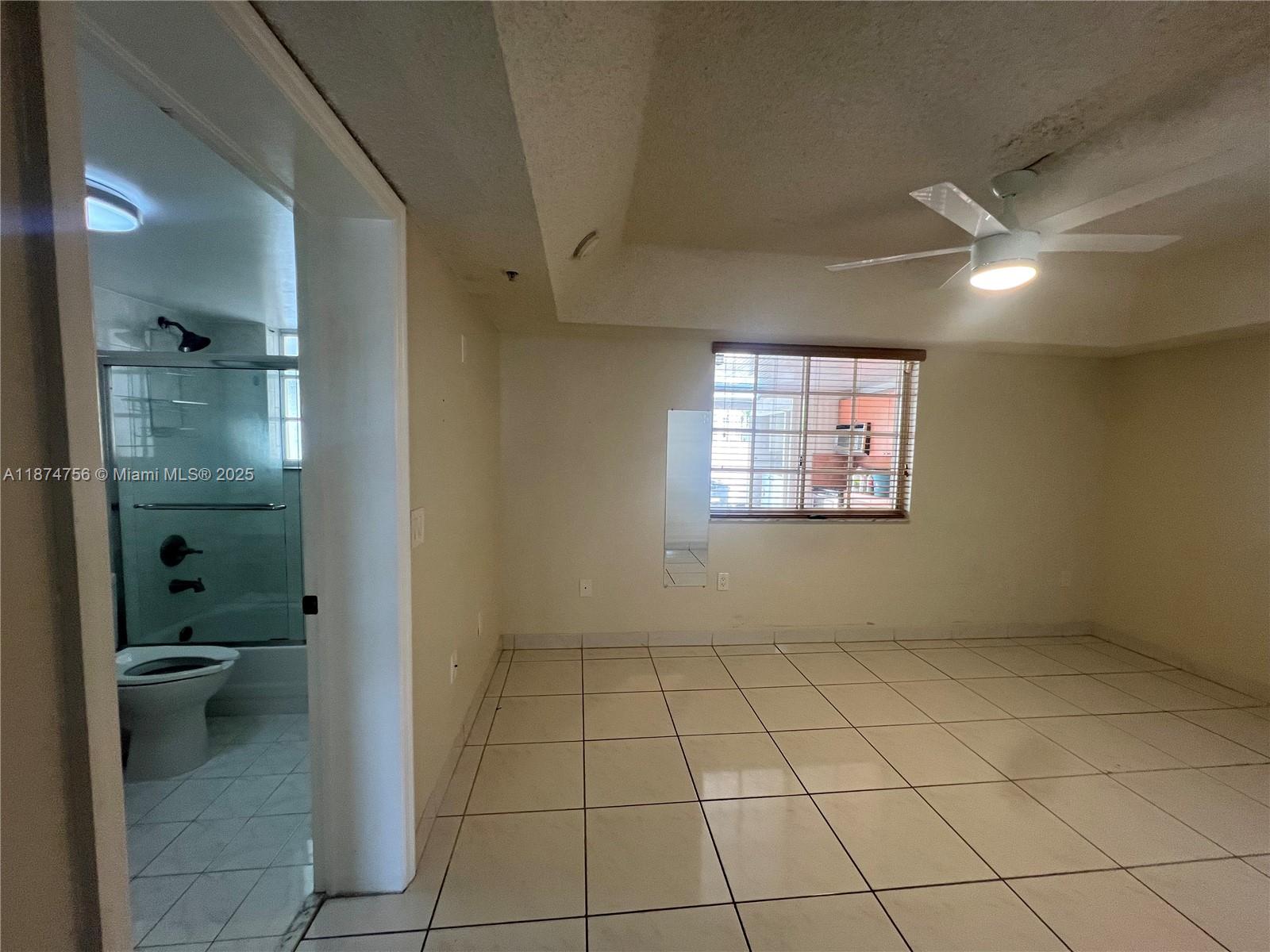 WEST PALM VILLAS V CONDO - Residential Lease