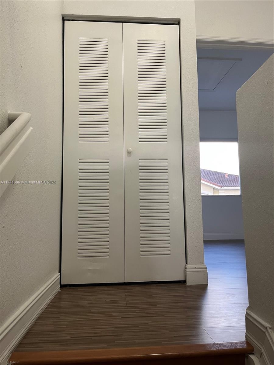 PARK PLACE AT MIDWAY COND - Residential