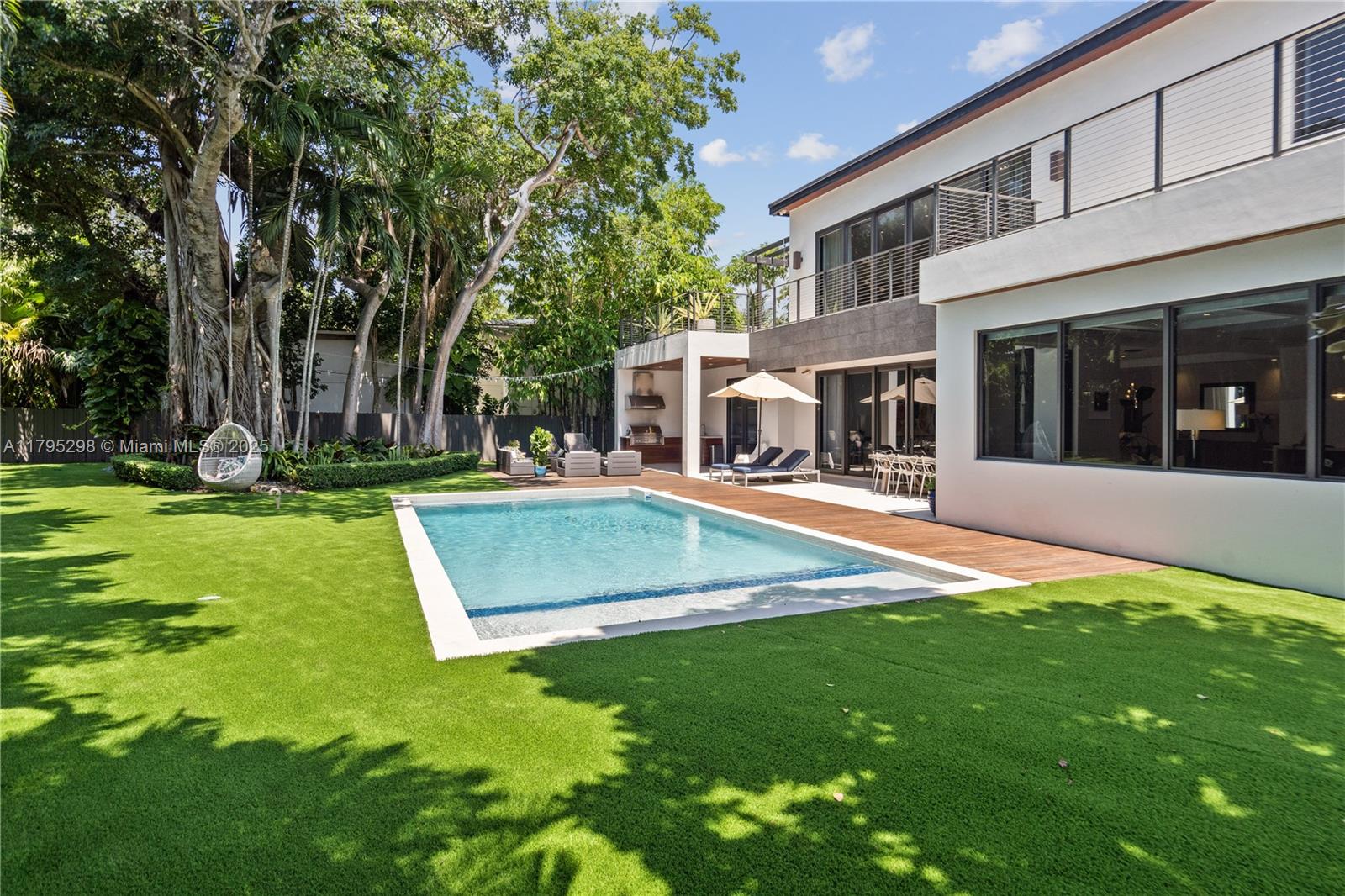BAY HEIGHTS - Residential