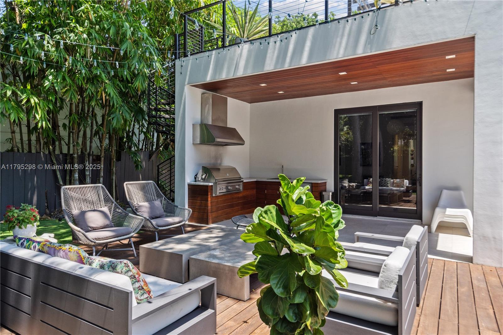 BAY HEIGHTS - Residential
