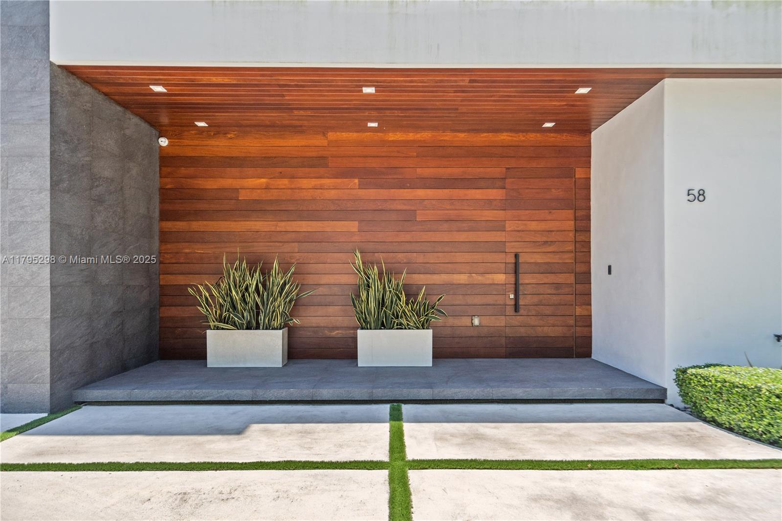BAY HEIGHTS - Residential