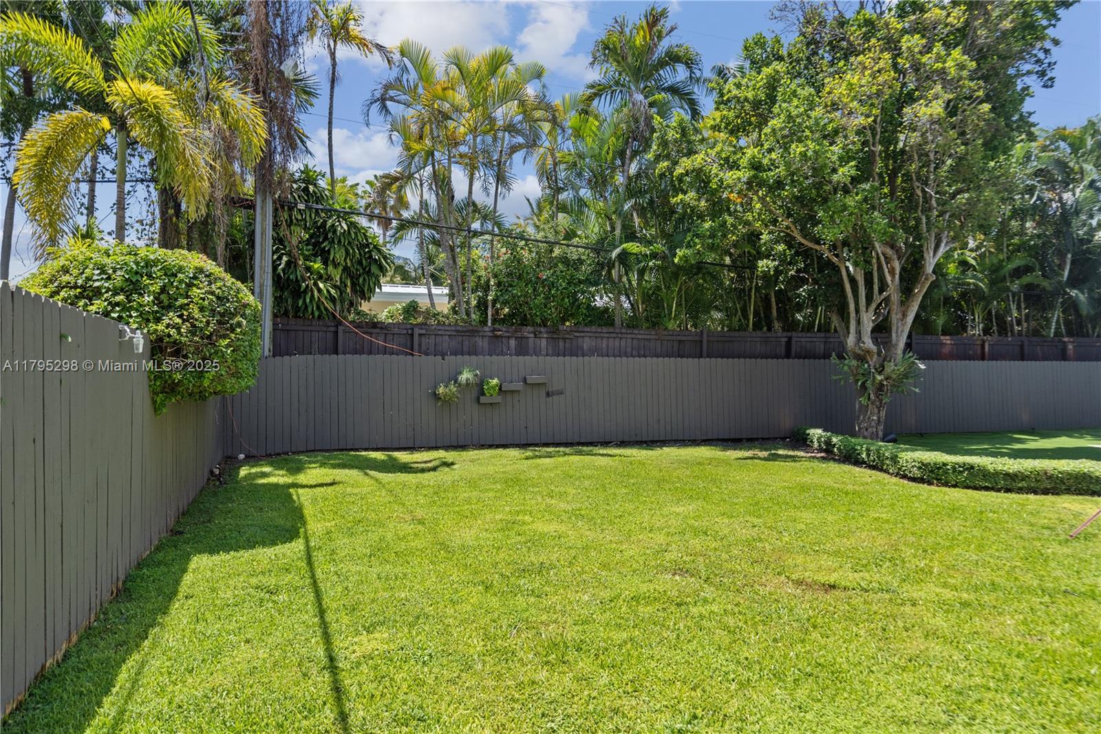 BAY HEIGHTS - Residential