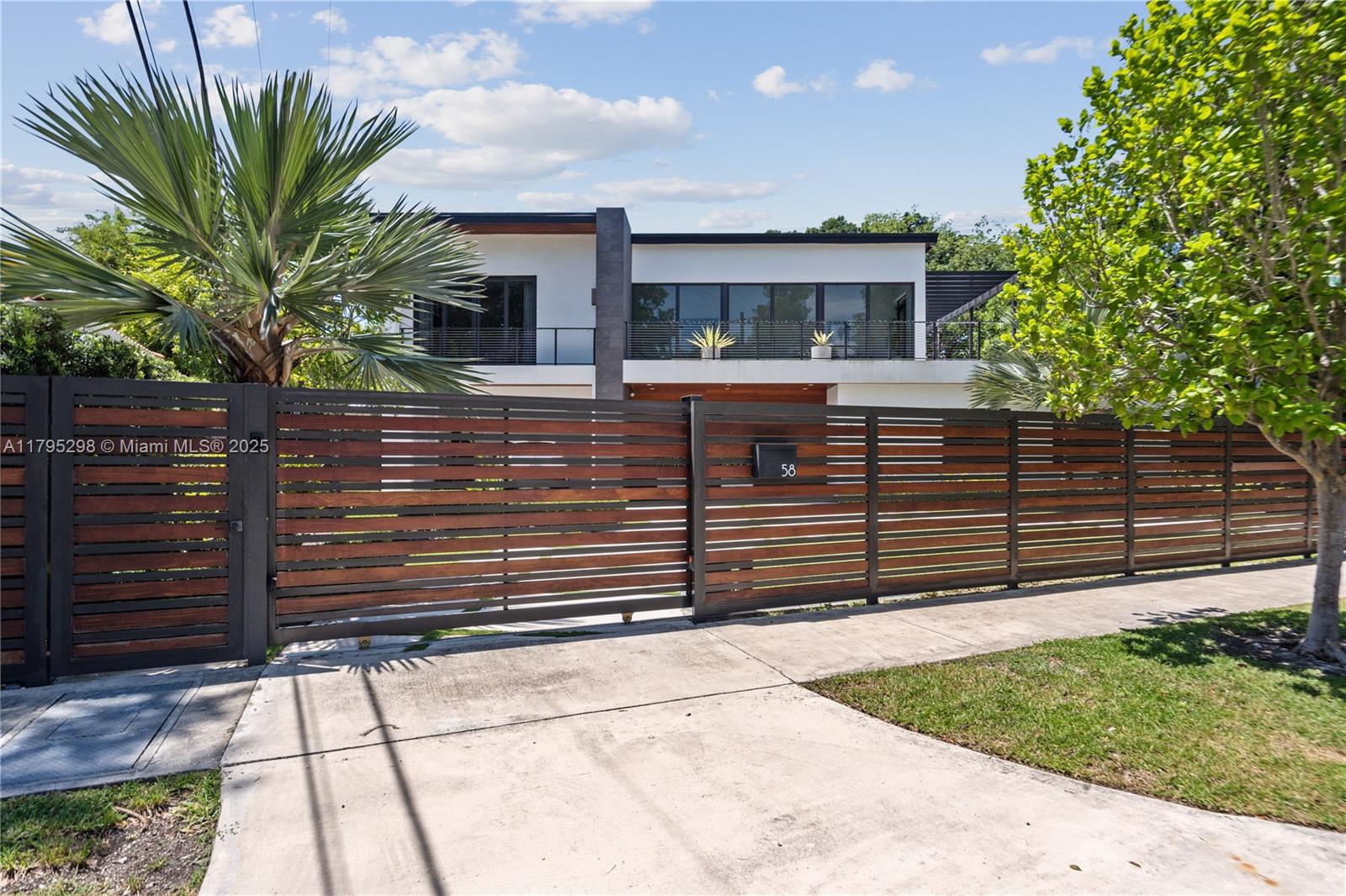 BAY HEIGHTS - Residential