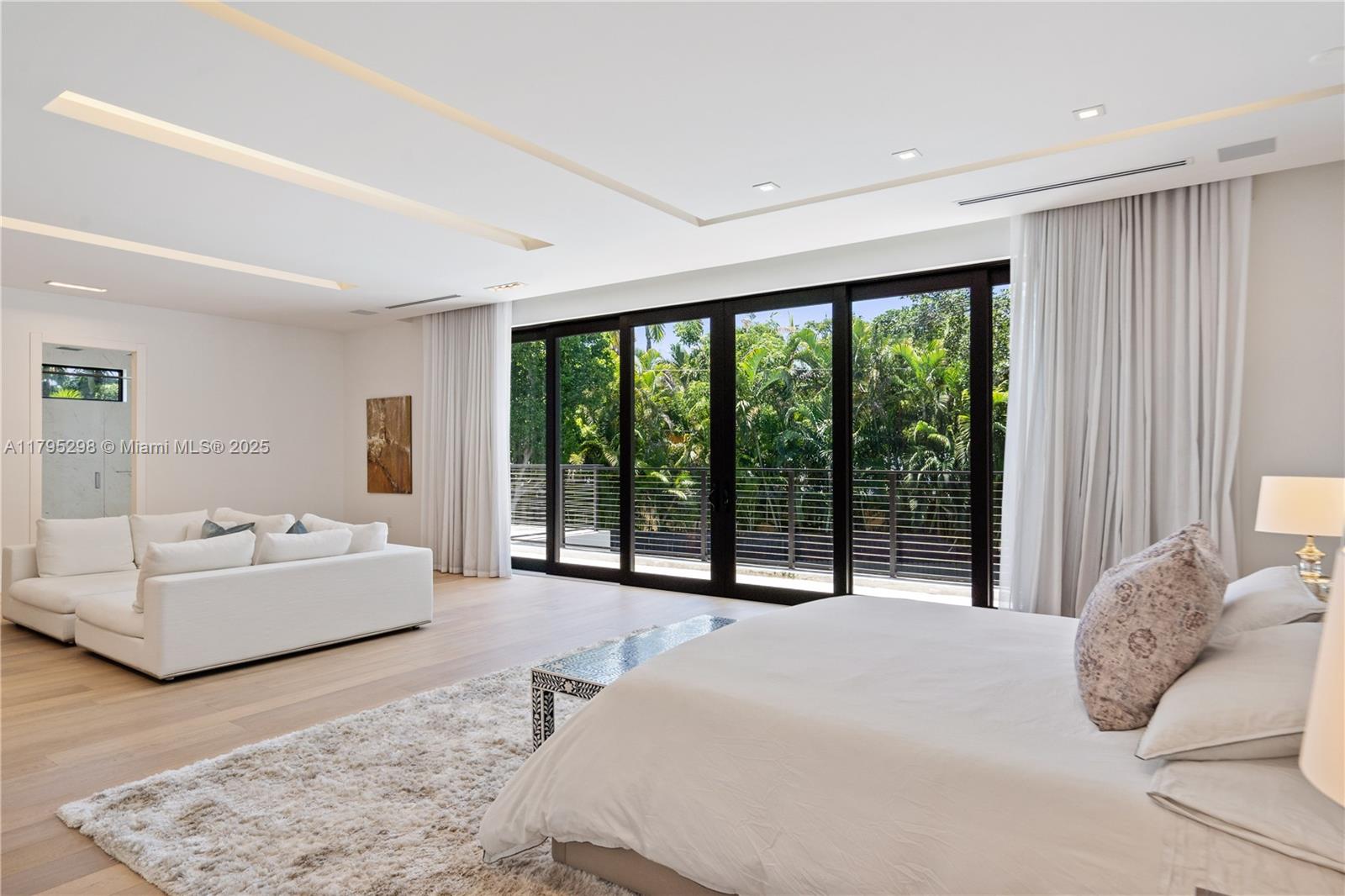 BAY HEIGHTS - Residential