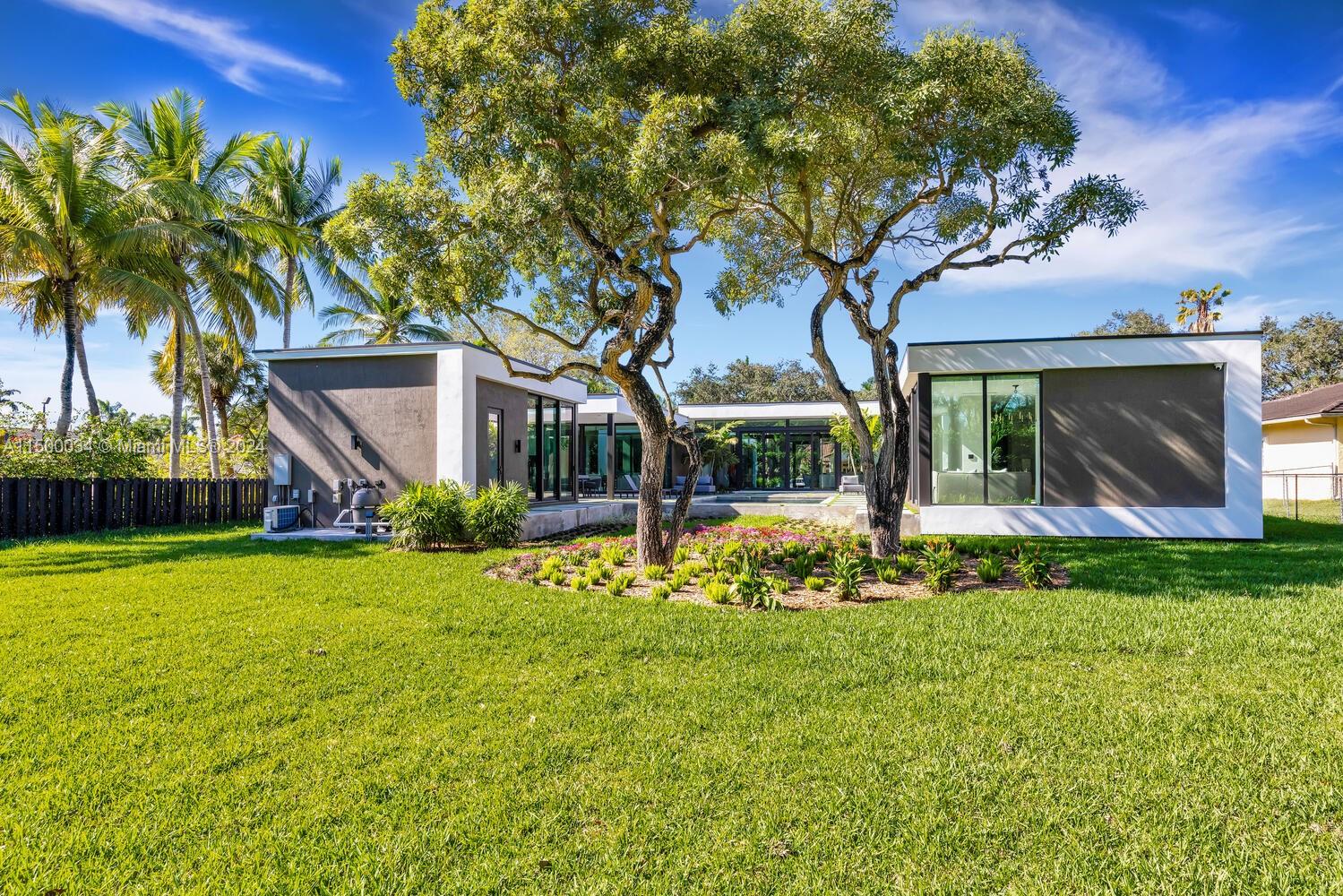 SUNSET VISTAS - Residential