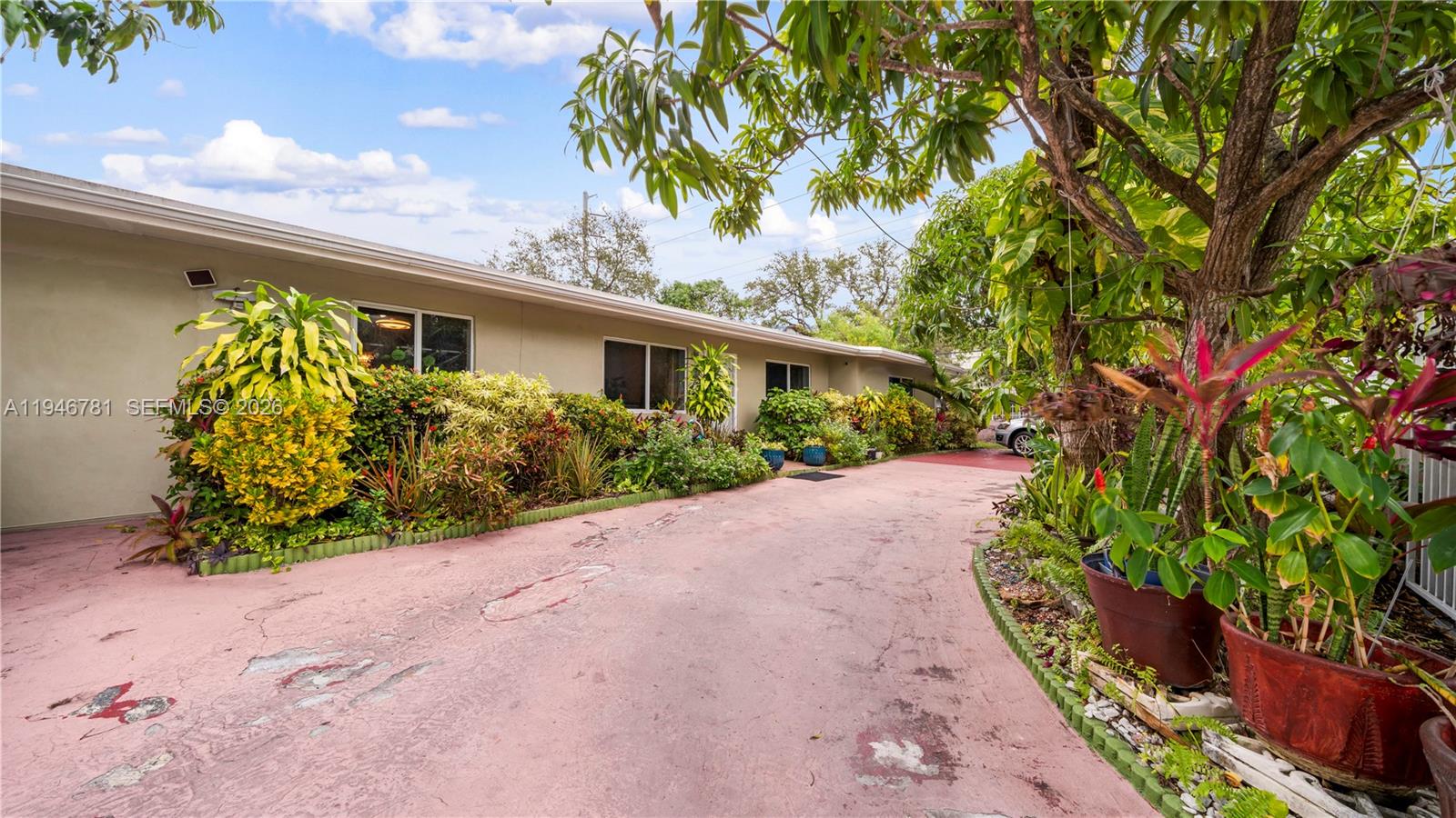 ARCH CREEKS ESTATES - Residential