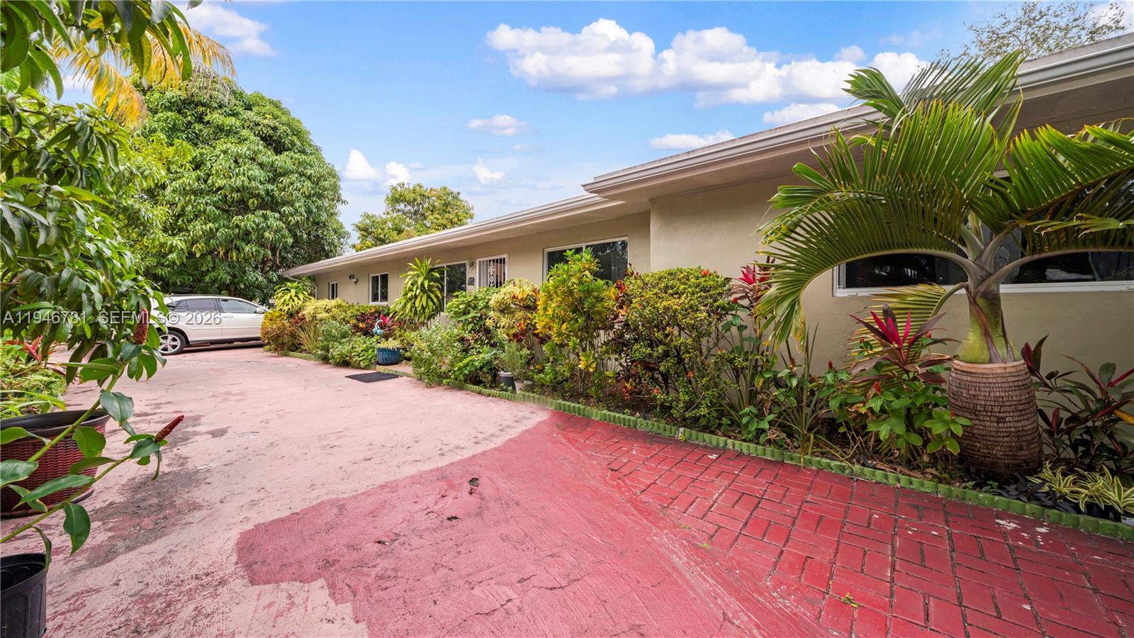 ARCH CREEKS ESTATES - Residential