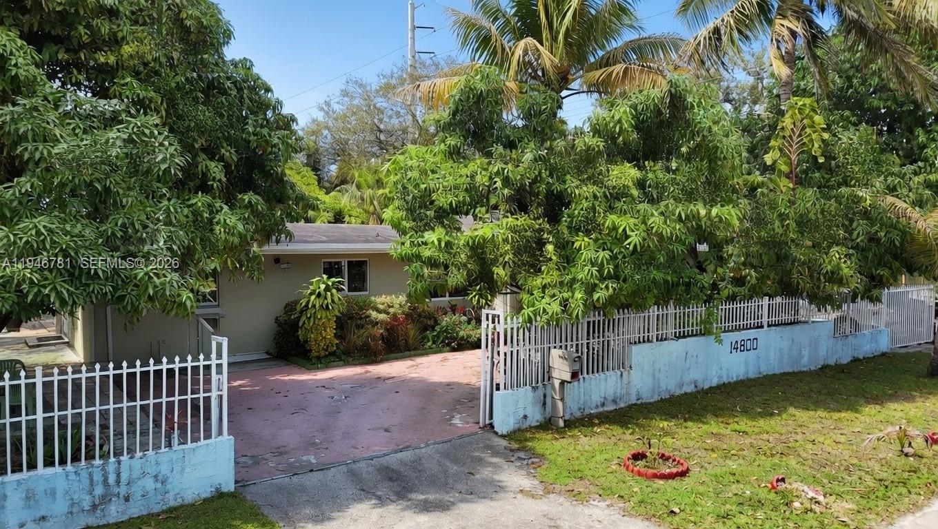 ARCH CREEKS ESTATES - Residential