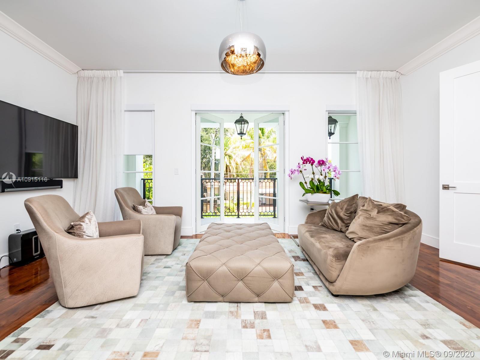 CORAL GABLES COUNTRY CLUB - Residential