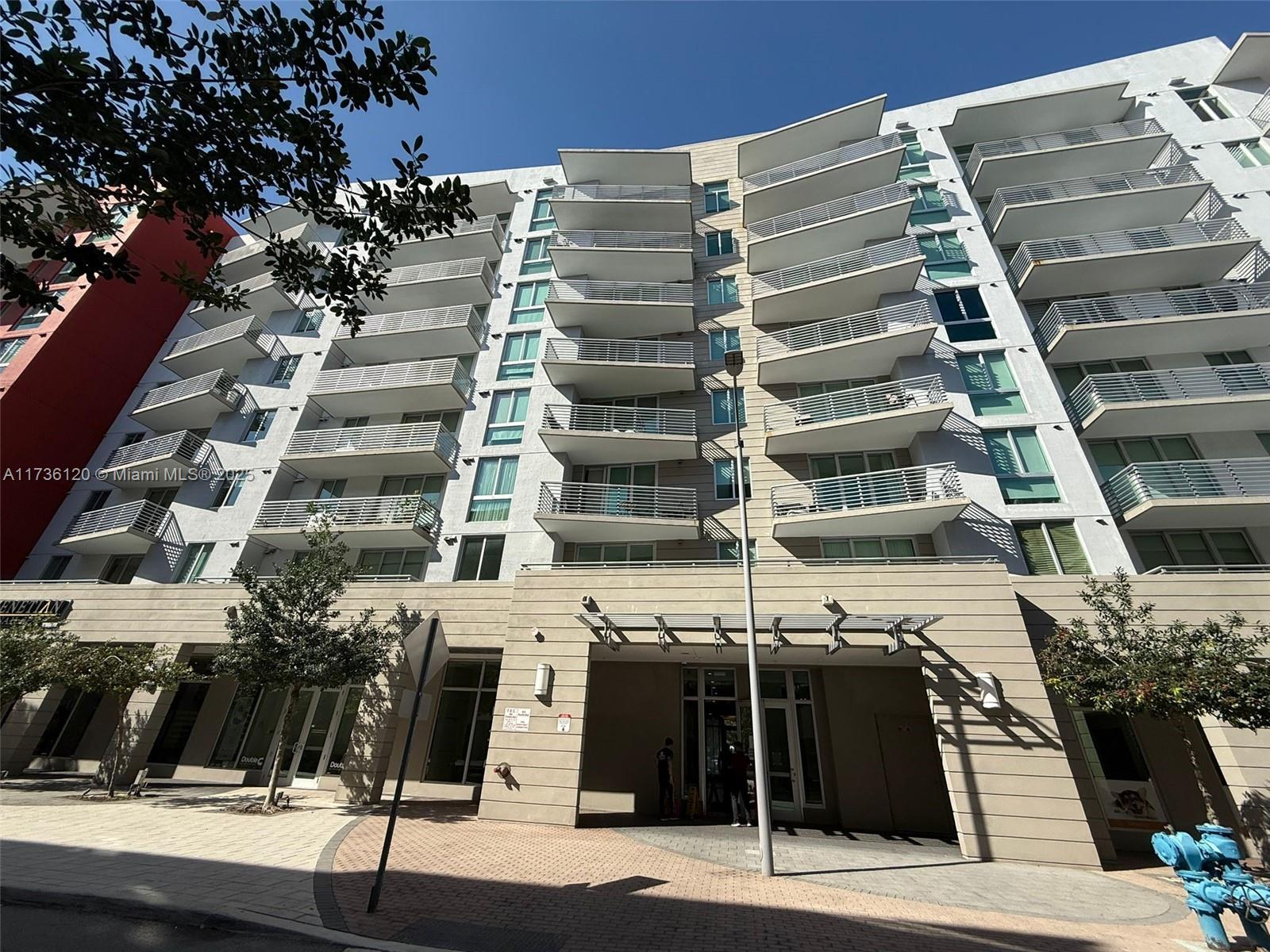 7875 Nw 107th Ave 806, Doral, Miami-Dade County, Florida - 2 Bedrooms  
2 Bathrooms - 