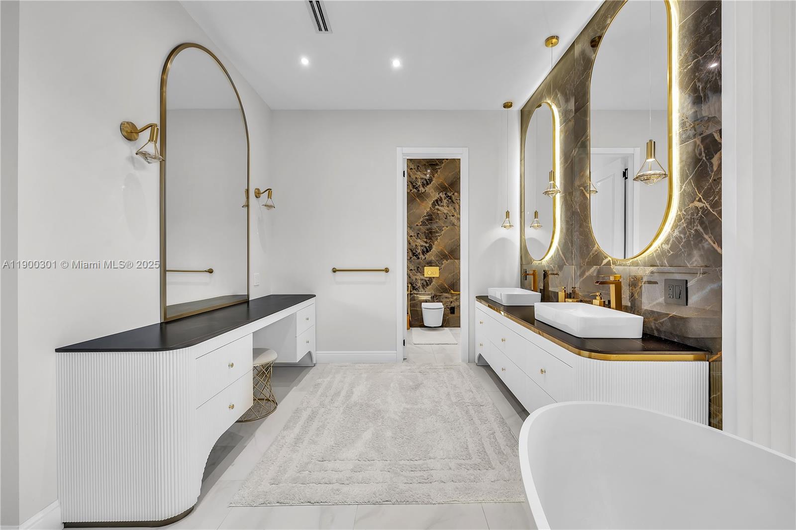 THREE ISLANDS 3RD SECTION - Residential