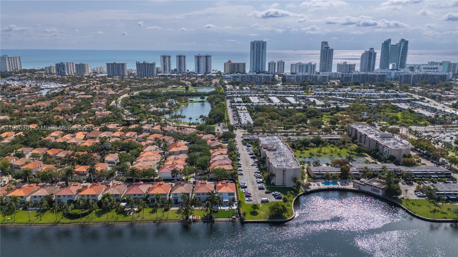 THREE ISLANDS 3RD SECTION - Residential