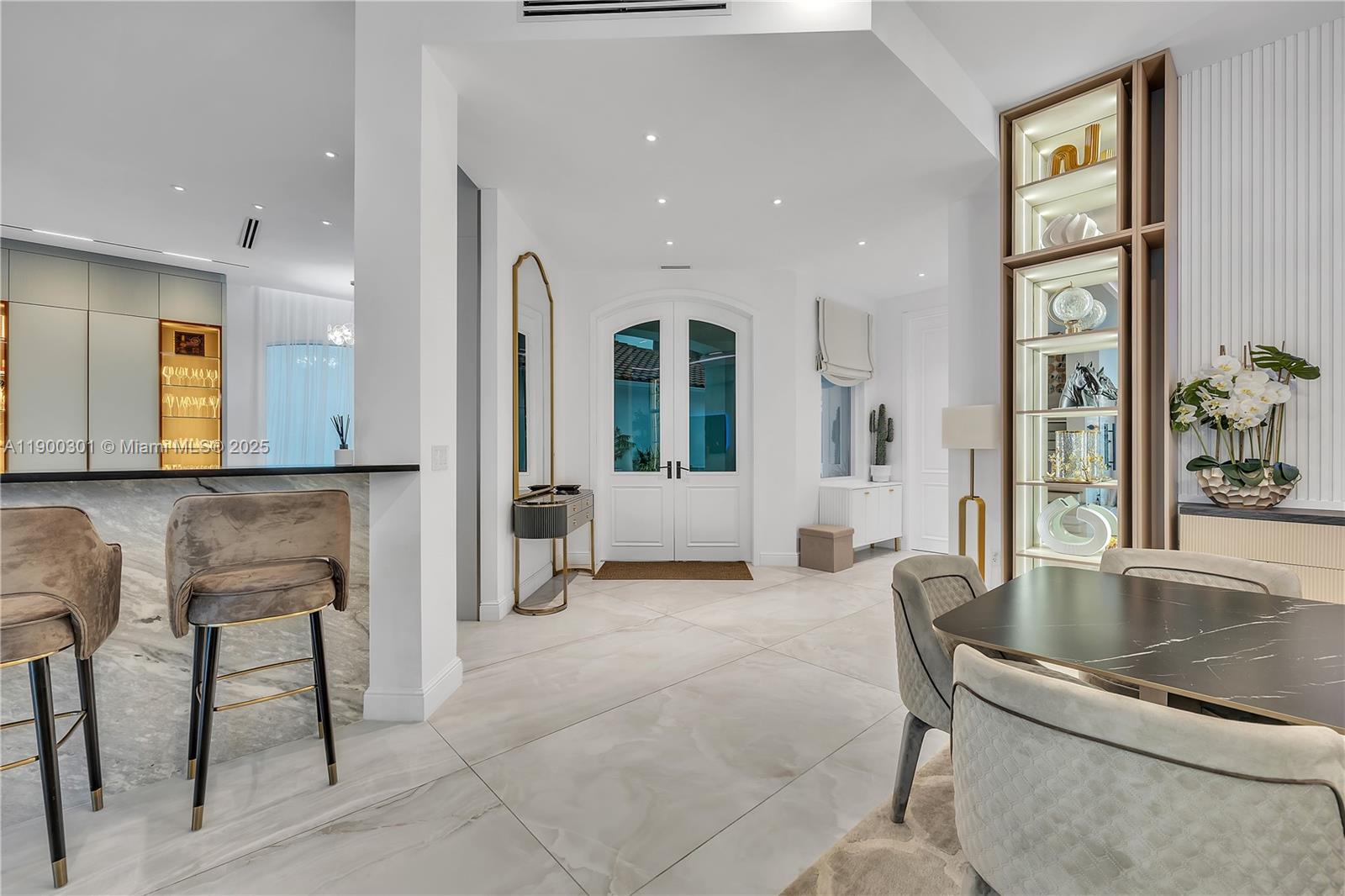 THREE ISLANDS 3RD SECTION - Residential