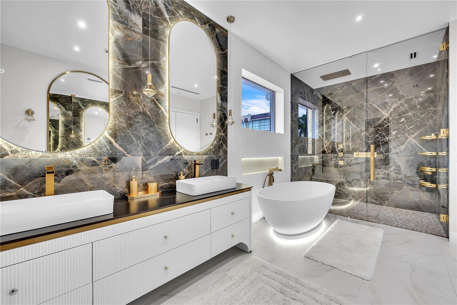 THREE ISLANDS 3RD SECTION - Residential