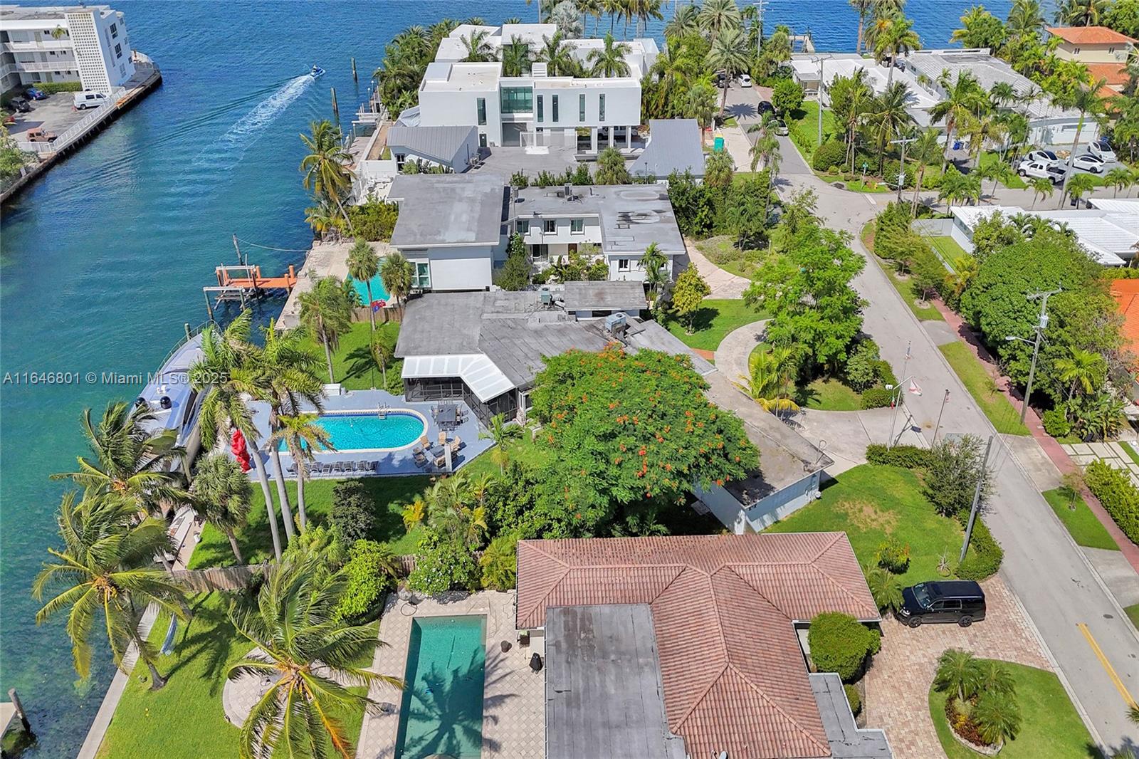 1020 S Shore Dr
