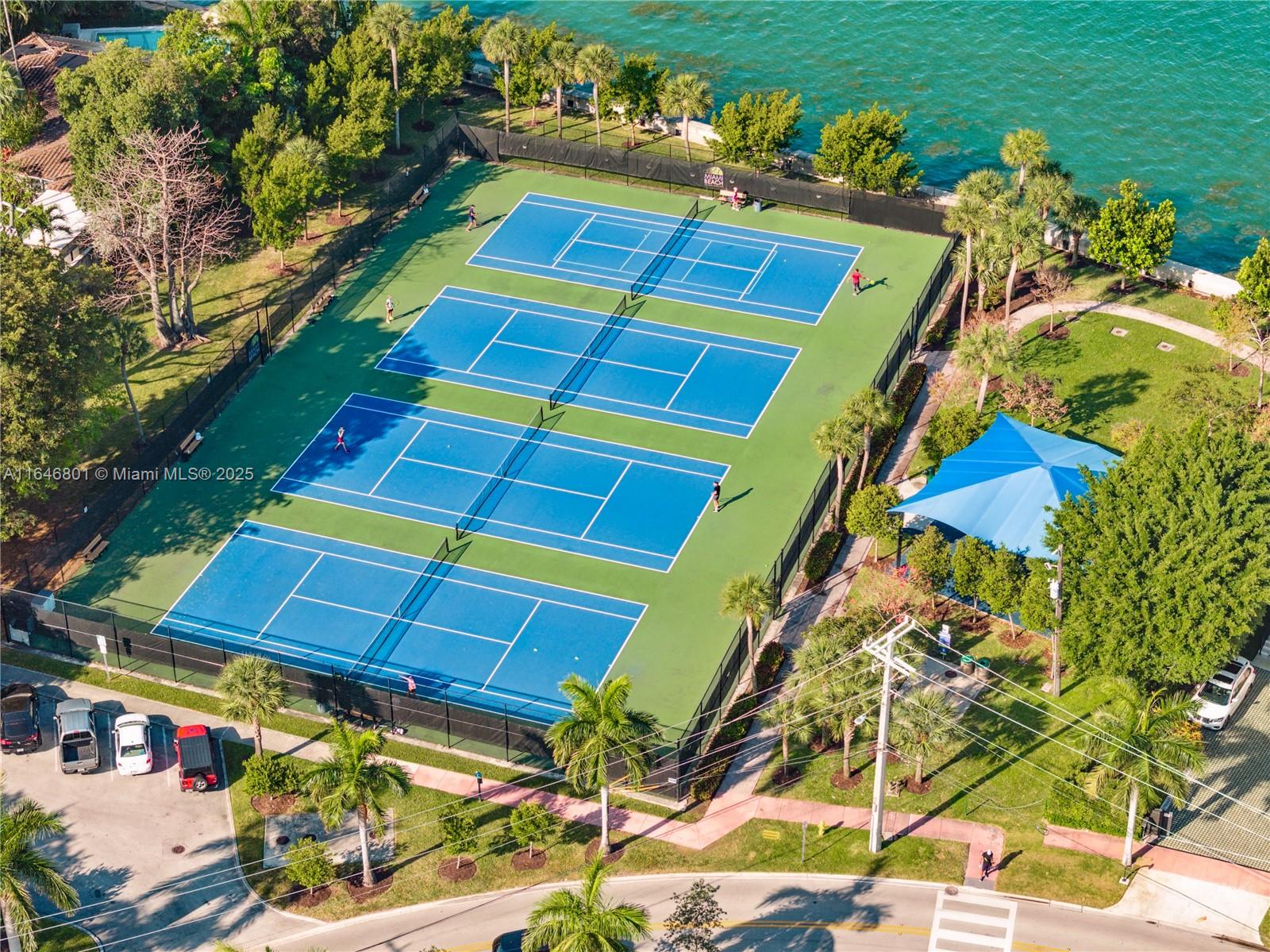 NORMANDY GOLF COURSE - Residential