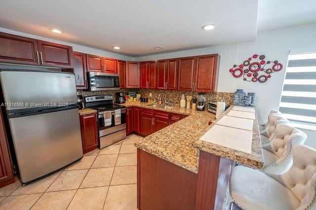 IVES ESTATES SEC 1 - Residential