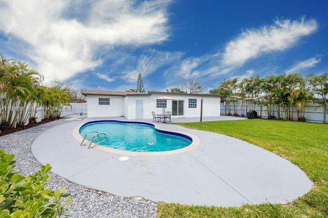 IVES ESTATES SEC 1 - Residential