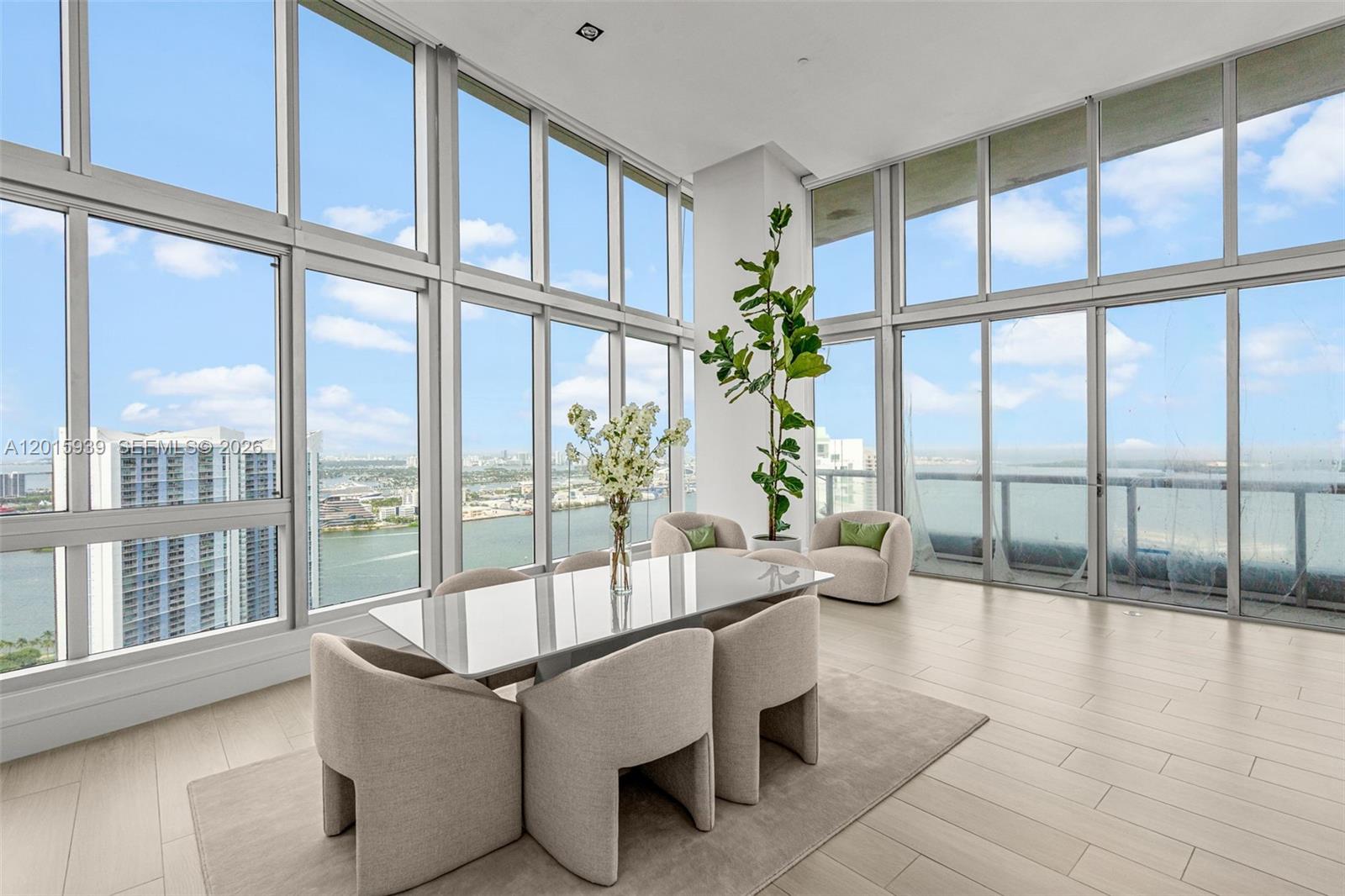 ICONBRICKELL CONDO NO 1 - Residential