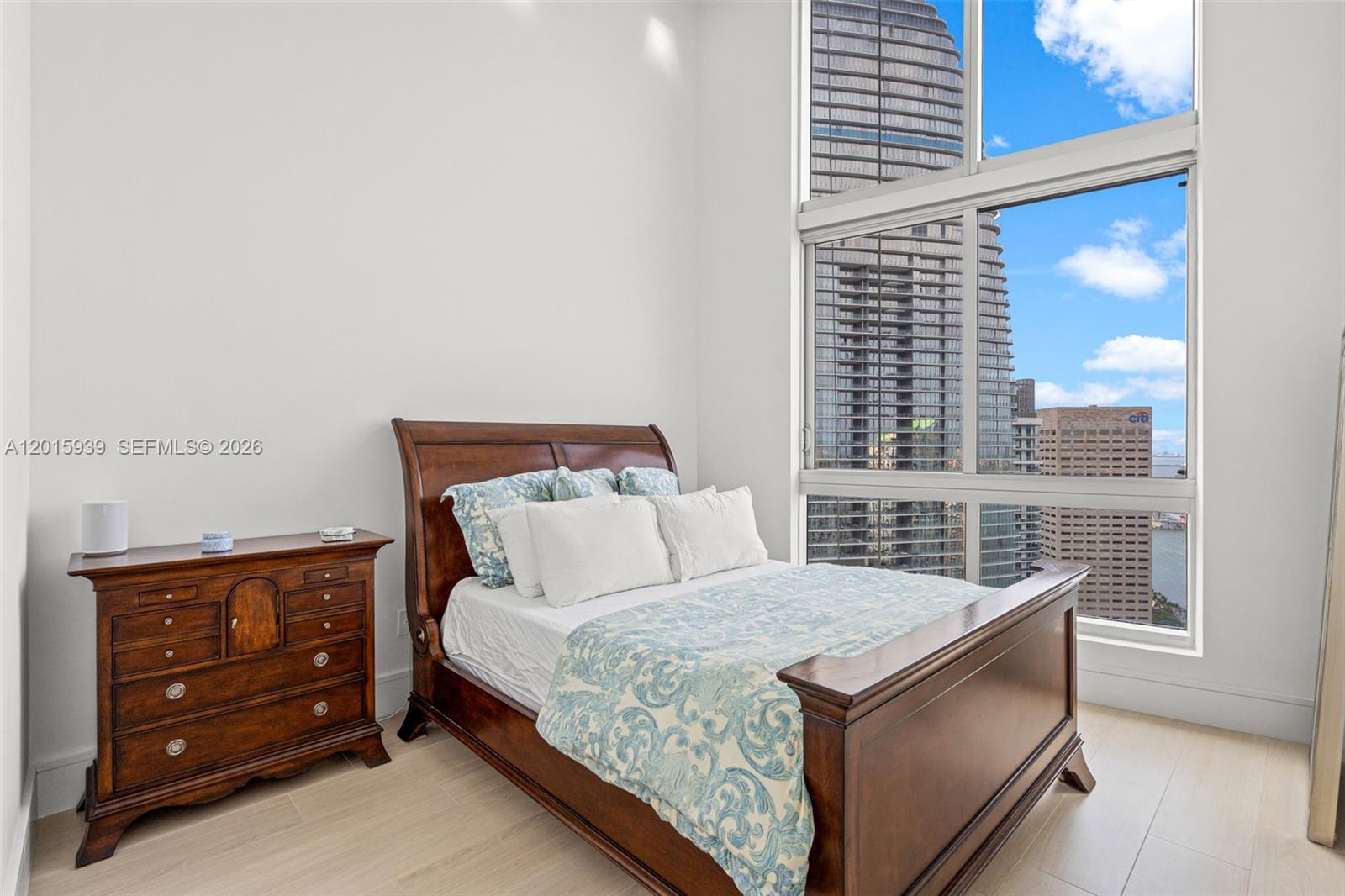 ICONBRICKELL CONDO NO 1 - Residential