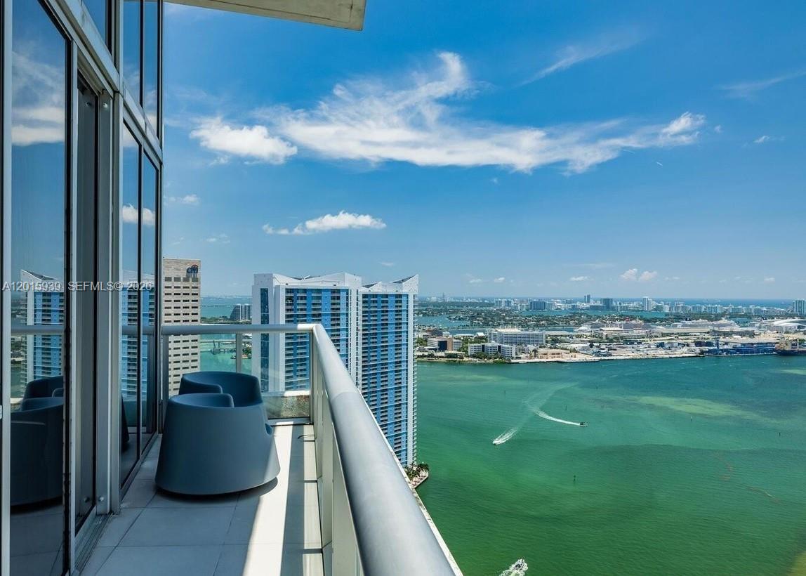 ICONBRICKELL CONDO NO 1 - Residential