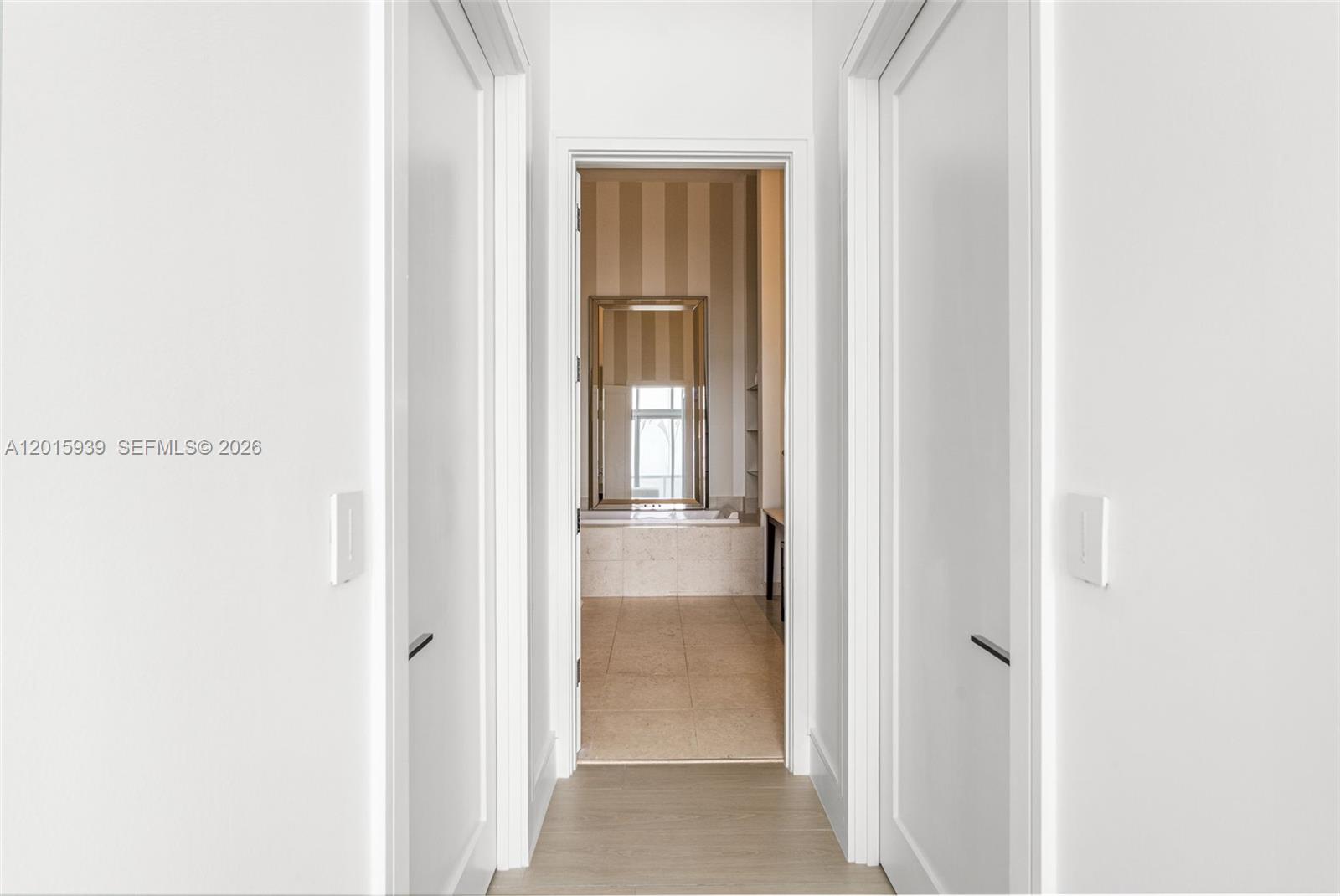 ICONBRICKELL CONDO NO 1 - Residential