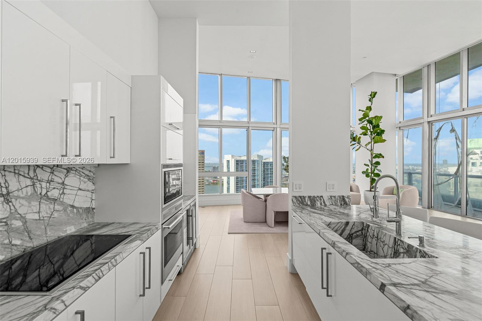 ICONBRICKELL CONDO NO 1 - Residential