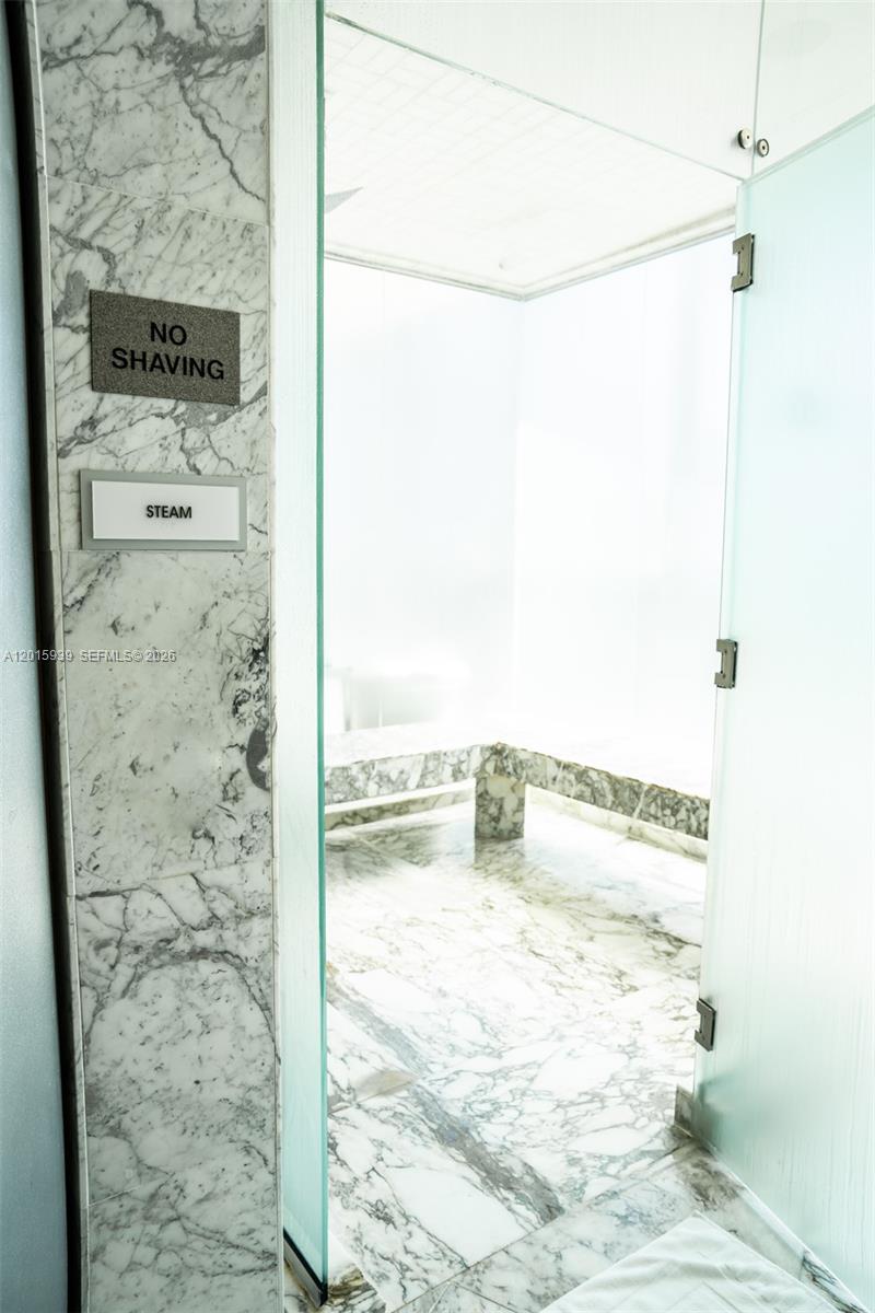ICONBRICKELL CONDO NO 1 - Residential