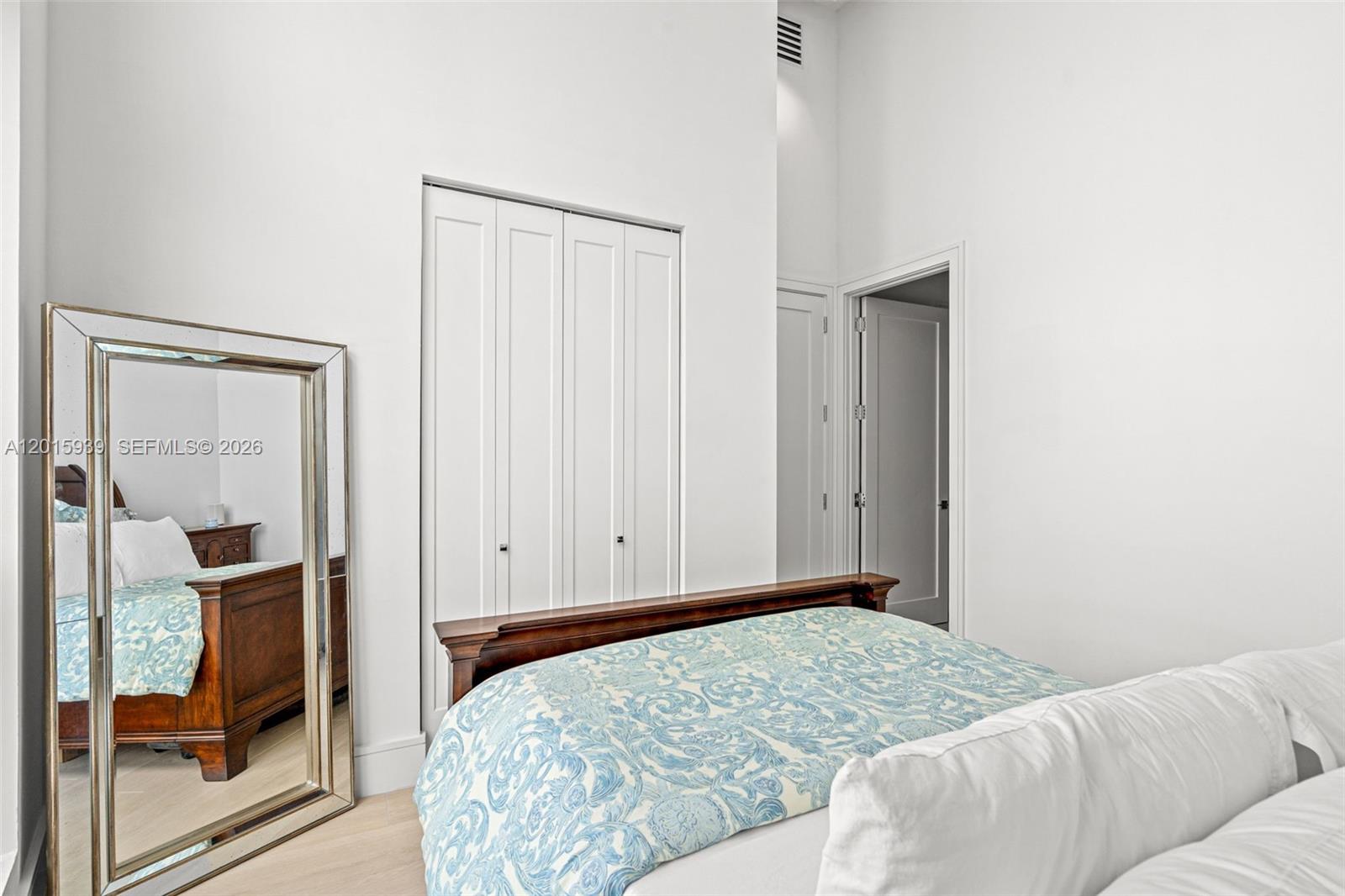 ICONBRICKELL CONDO NO 1 - Residential