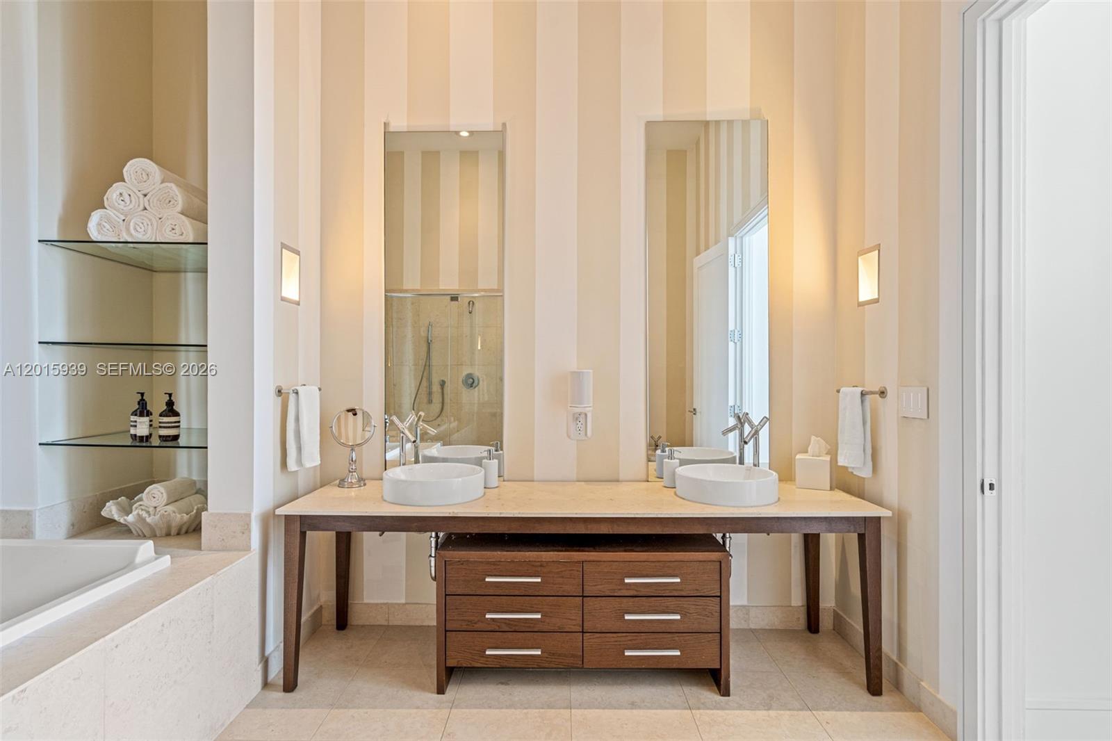 ICONBRICKELL CONDO NO 1 - Residential
