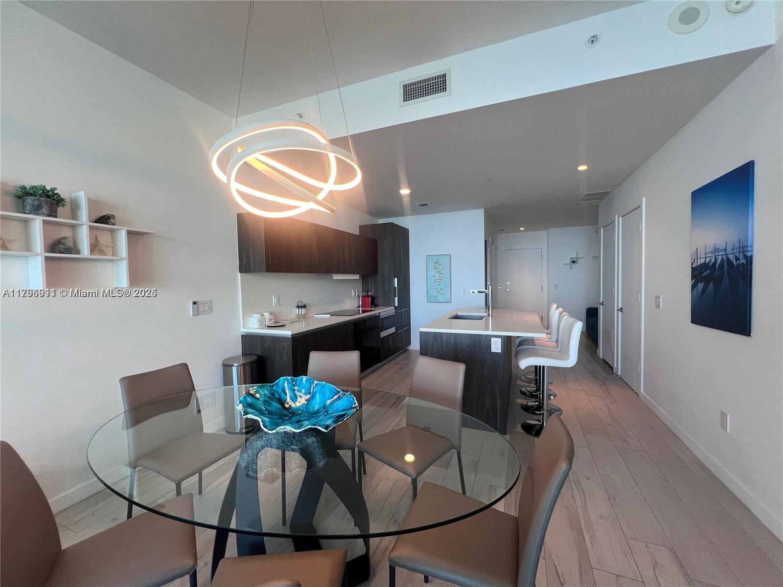 480 NE 31st St 4206