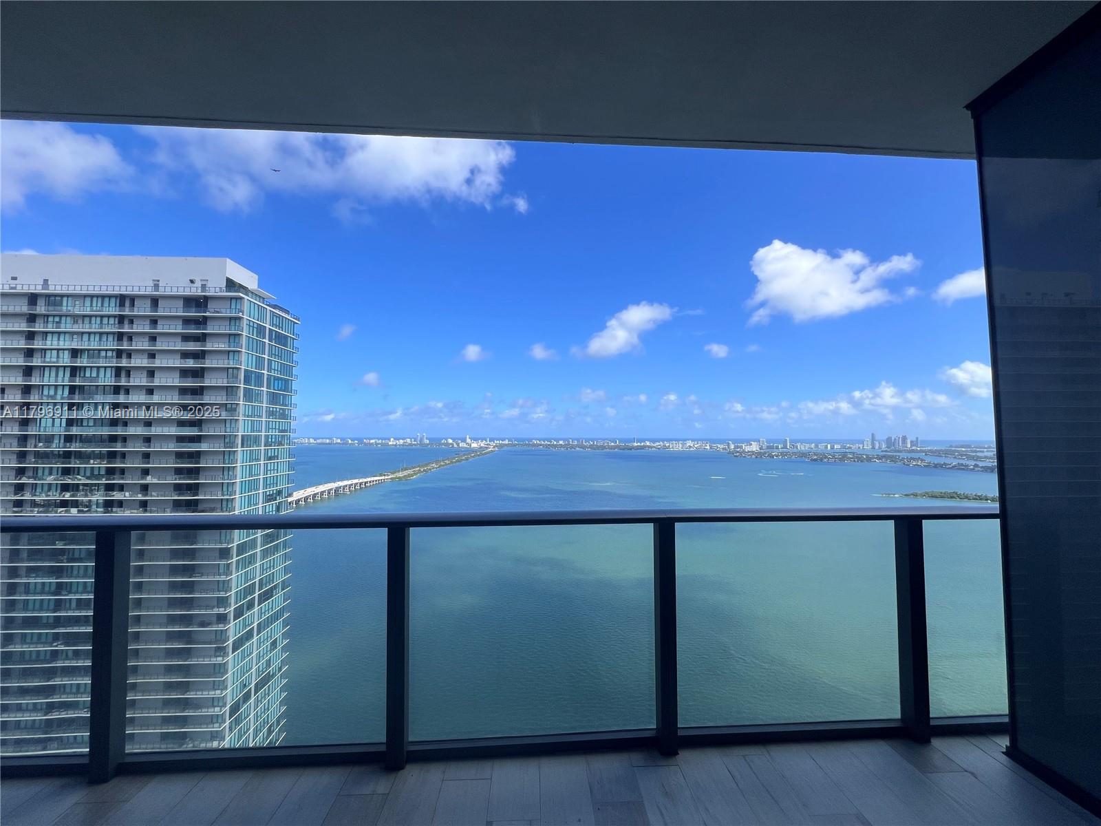 480 Ne 31st St 4206, Miami, Broward County, Florida - 2 Bedrooms  
2 Bathrooms - 